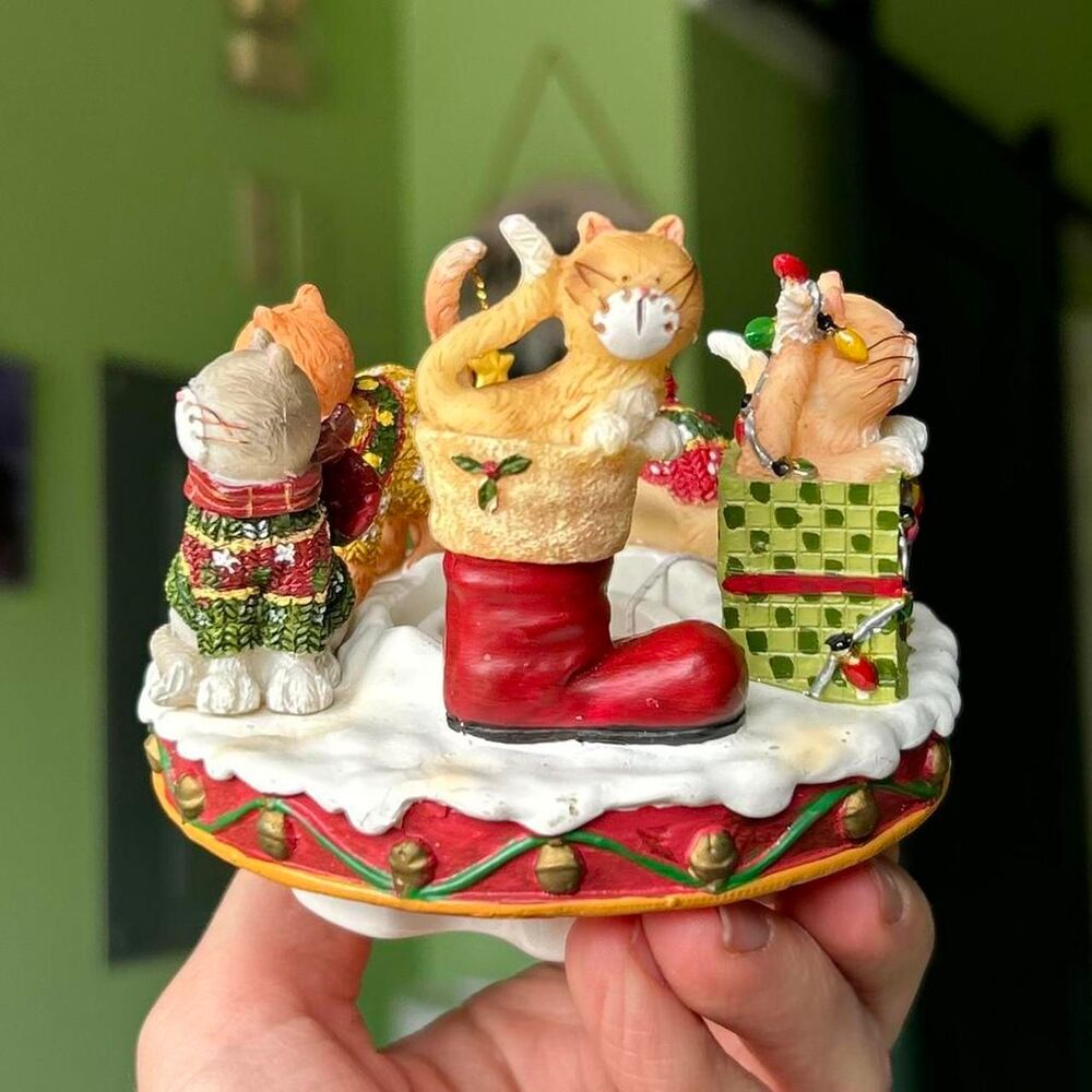 VTG Christmas Cats Candle Capper Topper By Deb Strain Festive Cottage Accent